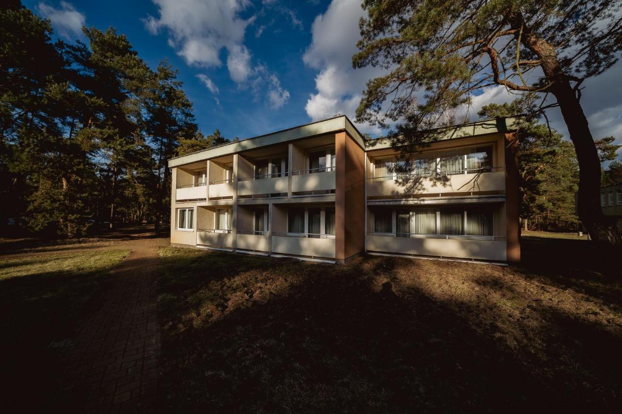 Promenada Zegrze Hotel Białobrzegi Esterno foto